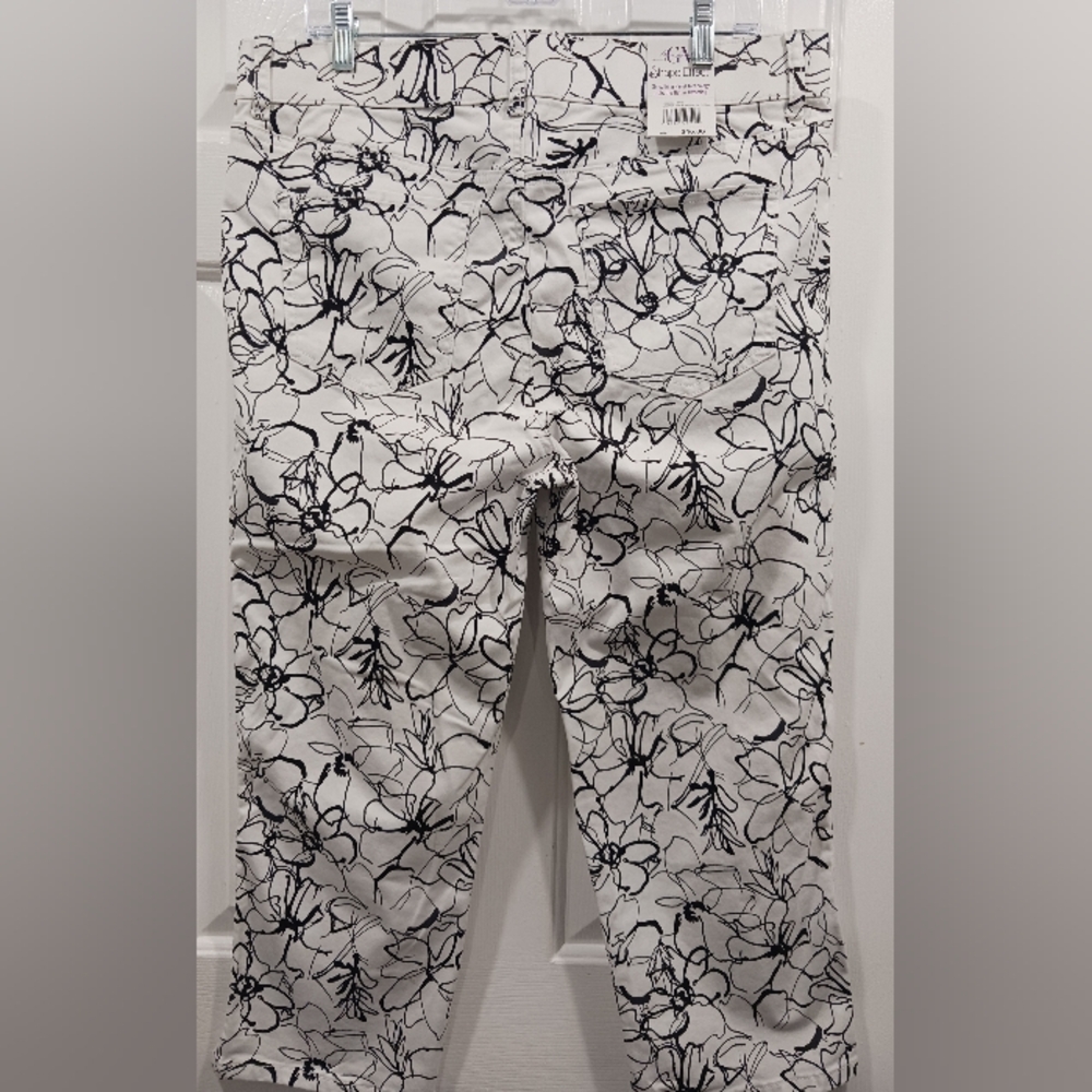 Gloria Vanderbilt Stretch Capri 14 - Picture 4 of 6